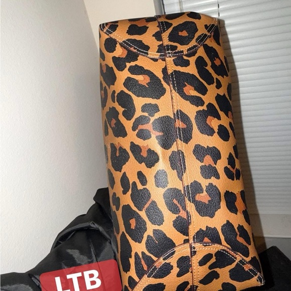 Authentic Coach Leopard Print Tote - Tan and Black (BRAND NEW) - Picture 12 of 12
